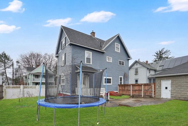 35 Day Ave, Northampton, MA 01060