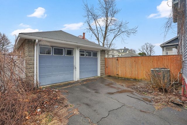 35 Day Ave, Northampton, MA 01060