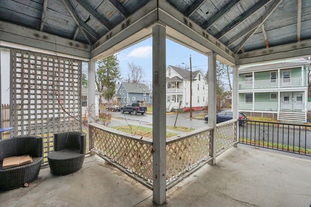35 Day Ave, Northampton, MA 01060