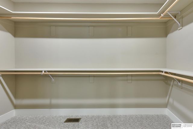 5026 S 198th Avenue, Omaha, NE 68135