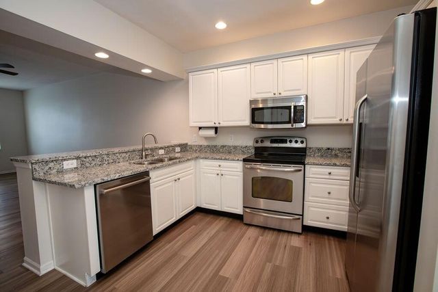 1656 Nature Drive, 22, Grove City, OH 43123