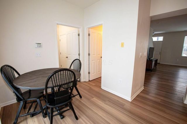 1656 Nature Drive, 22, Grove City, OH 43123