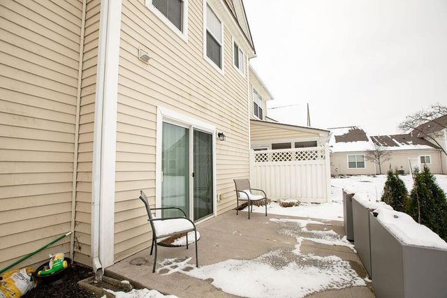 1656 Nature Drive, 22, Grove City, OH 43123