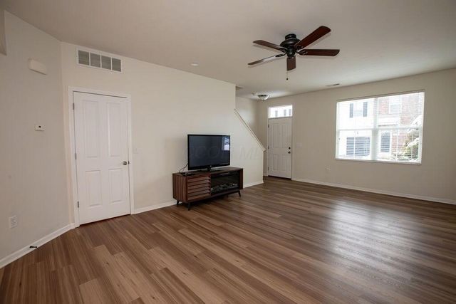 1656 Nature Drive, 22, Grove City, OH 43123