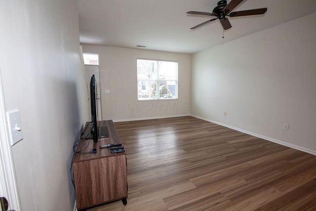 1656 Nature Drive, 22, Grove City, OH 43123