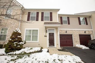 1656 Nature Drive, 22, Grove City, OH 43123