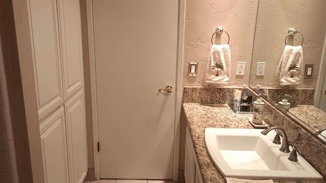 14728 Huntington Road, Madera, CA 93636