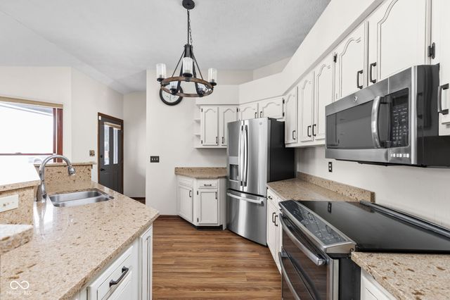 1108 Redwood Drive, Brownsburg, IN 46112