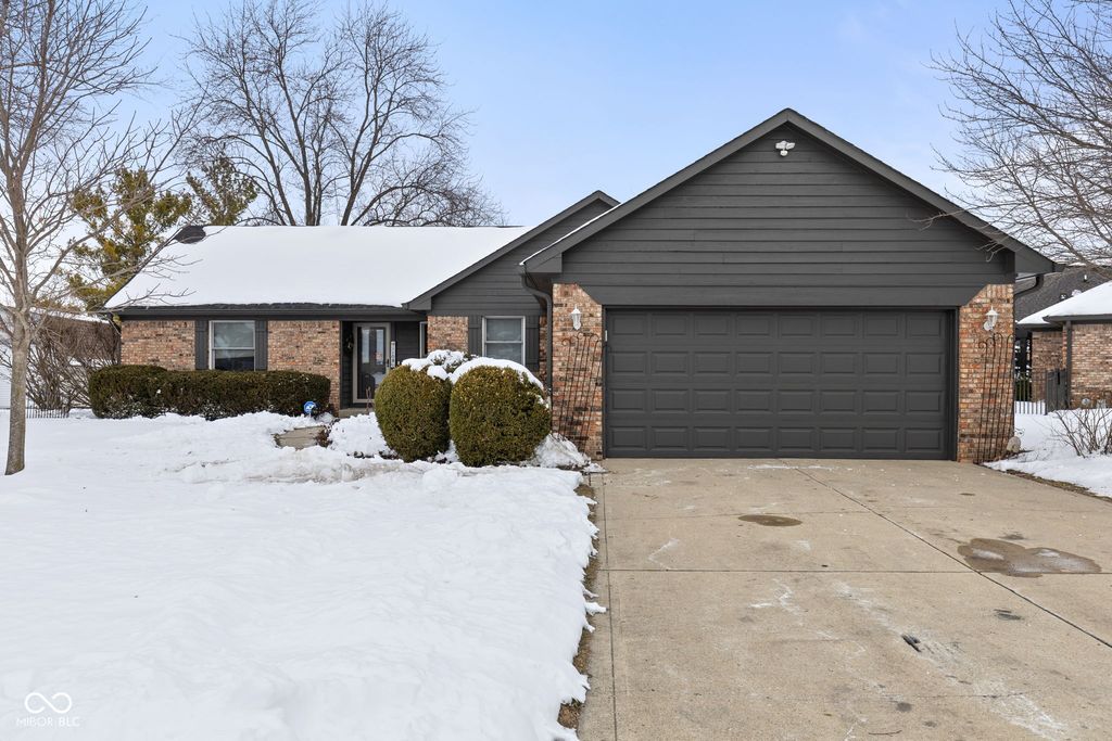 1108 Redwood Drive, Brownsburg, IN 46112