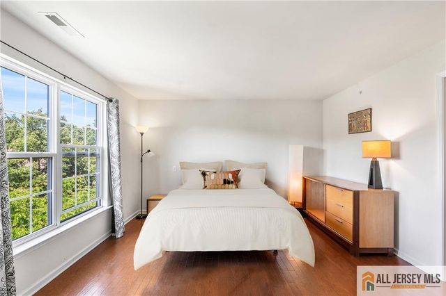 2105 Ethan Lane 2105, Highland Park, NJ 08904