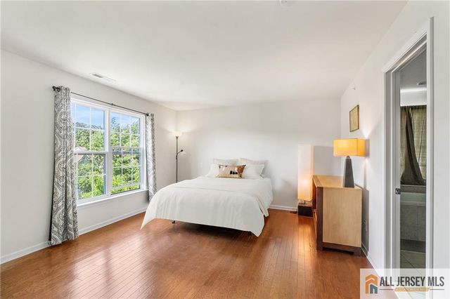 2105 Ethan Lane 2105, Highland Park, NJ 08904