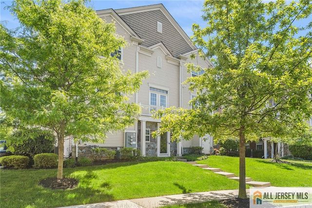 2105 Ethan Lane 2105, Highland Park, NJ 08904