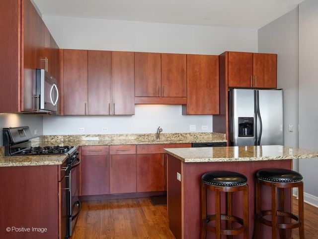 770 W GLADYS Avenue 706, Chicago, IL 60661