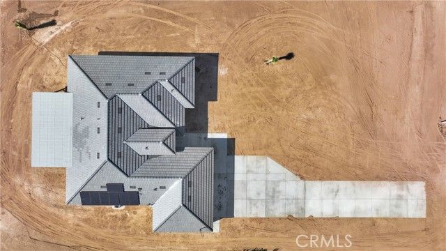 8698 Oakwood Avenue, Hesperia, CA 92345