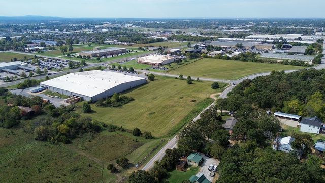 912 Monitor Road, Springdale, AR 72764