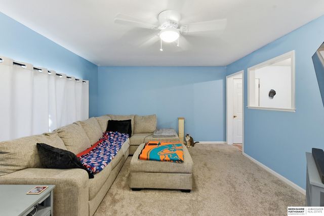 7304 LaVista Drive, La Vista, NE 68128