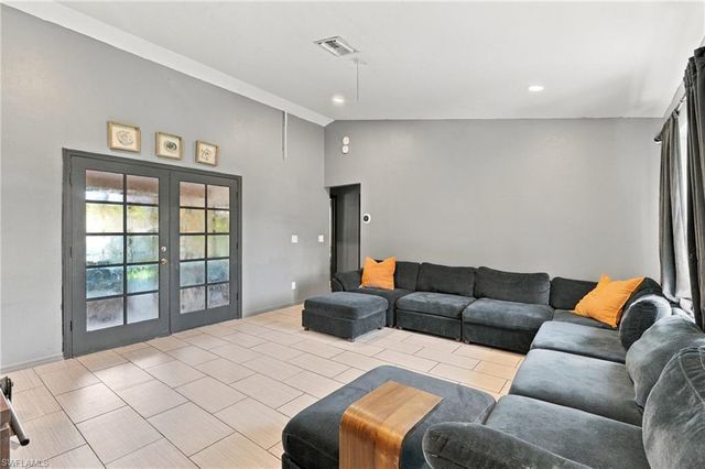 1705 SE 21st TER, Cape Coral, FL 33990