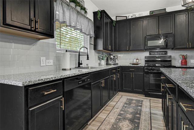 30260 Kingston Heath Drive, Cleveland, TX 77327