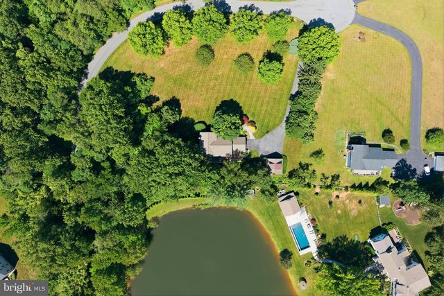 10211 LAKEWOOD DR, Rockville, MD 20850