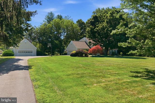 10211 LAKEWOOD DR, Rockville, MD 20850