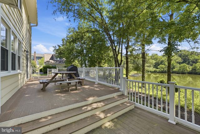 10211 LAKEWOOD DR, Rockville, MD 20850