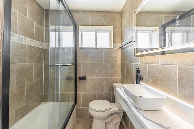 9131 S Parnell Avenue, Chicago, IL 60620
