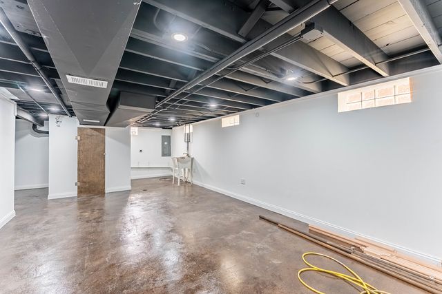 9131 S Parnell Avenue, Chicago, IL 60620