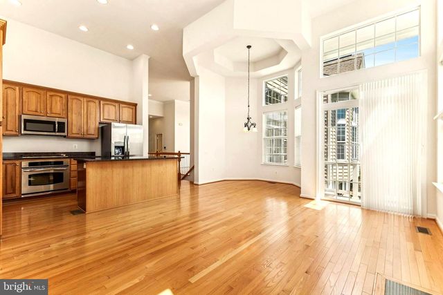 9443 STRUTHERS GLEN CT, Bristow, VA 20136