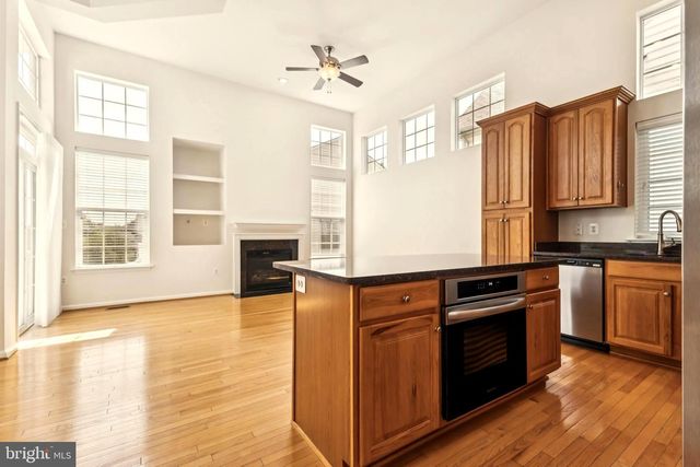 9443 STRUTHERS GLEN CT, Bristow, VA 20136