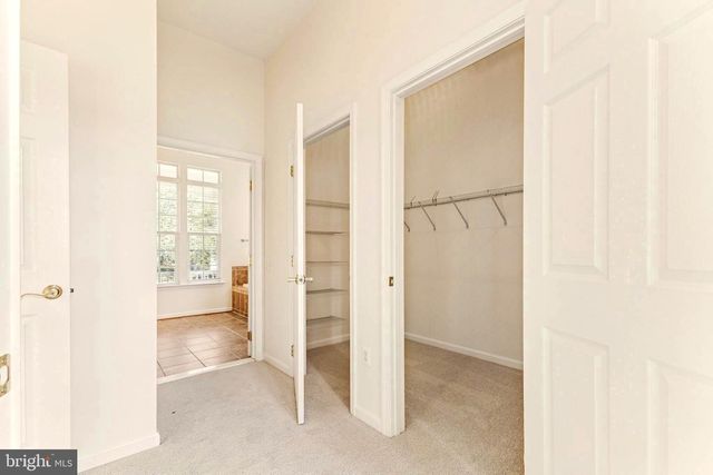 9443 STRUTHERS GLEN CT, Bristow, VA 20136