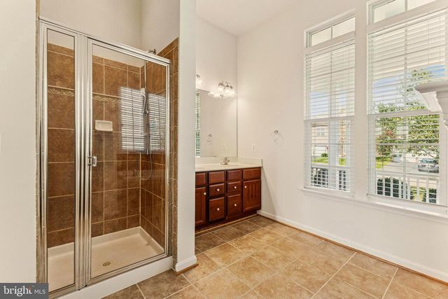 9443 STRUTHERS GLEN CT, Bristow, VA 20136