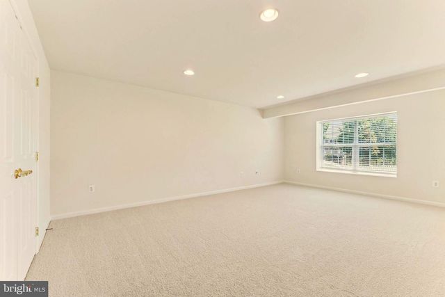 9443 STRUTHERS GLEN CT, Bristow, VA 20136