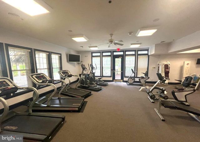 9443 STRUTHERS GLEN CT, Bristow, VA 20136