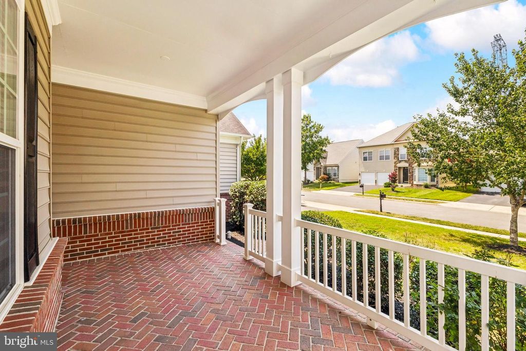 9443 STRUTHERS GLEN CT, Bristow, VA 20136