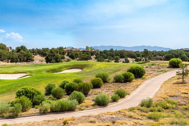 5 Plaza Molleno, Santa Fe, NM 87506