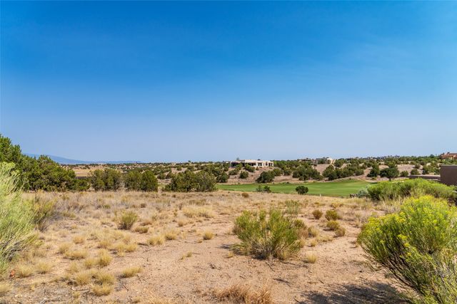 5 Plaza Molleno, Santa Fe, NM 87506