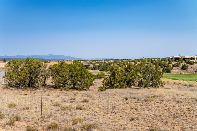 5 Plaza Molleno, Santa Fe, NM 87506