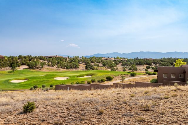 5 Plaza Molleno, Santa Fe, NM 87506