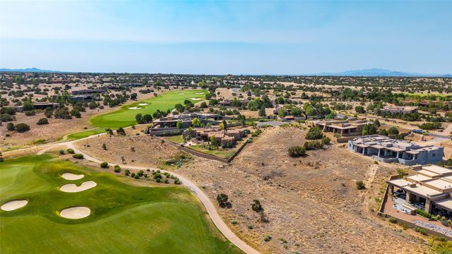 5 Plaza Molleno, Santa Fe, NM 87506