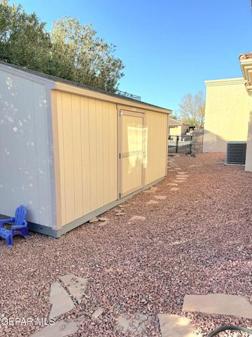798 Maxey Marie Drive, El Paso, TX 79932