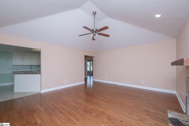 512 Wemberly Lane, Simpsonville, SC 29681