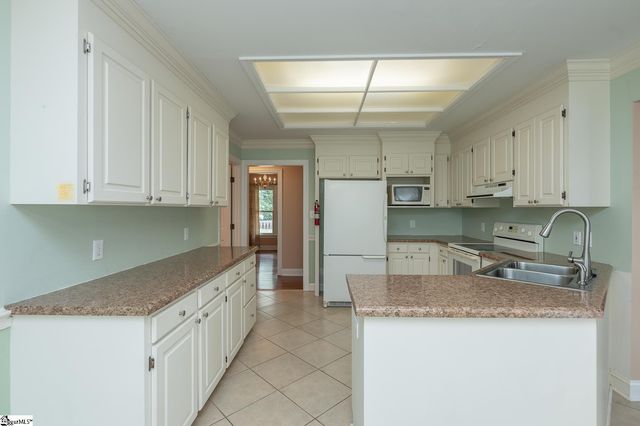 512 Wemberly Lane, Simpsonville, SC 29681