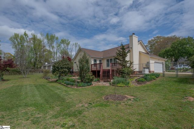 512 Wemberly Lane, Simpsonville, SC 29681