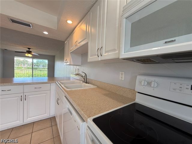 16251 Dublin CIR 204, Fort Myers, FL 33908