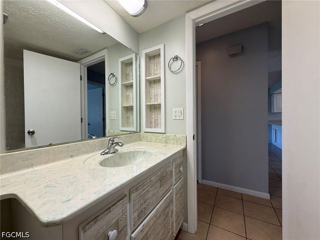 16251 Dublin CIR 204, Fort Myers, FL 33908