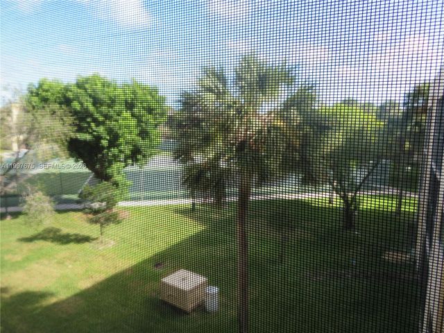 8005 SW 107th Ave 309, Miami, FL 33173