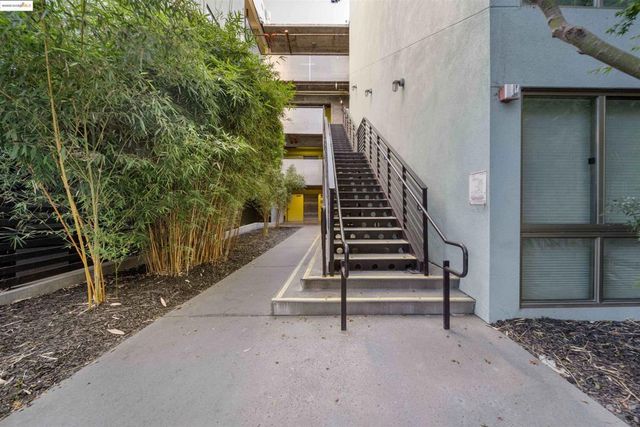 1201 Pine St 363, Oakland, CA 94607