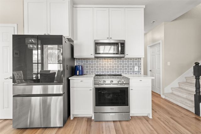 305 Parkwood Drive, Lakewood Village, TX 75068