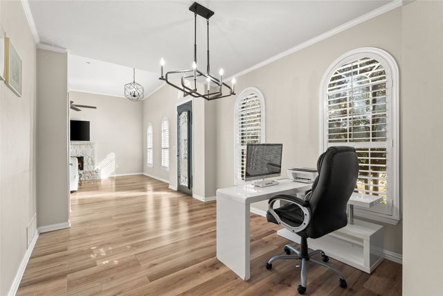 305 Parkwood Drive, Lakewood Village, TX 75068