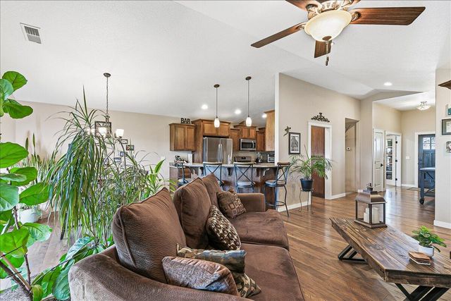 3229 Pecan Court, Medford, OR 97504